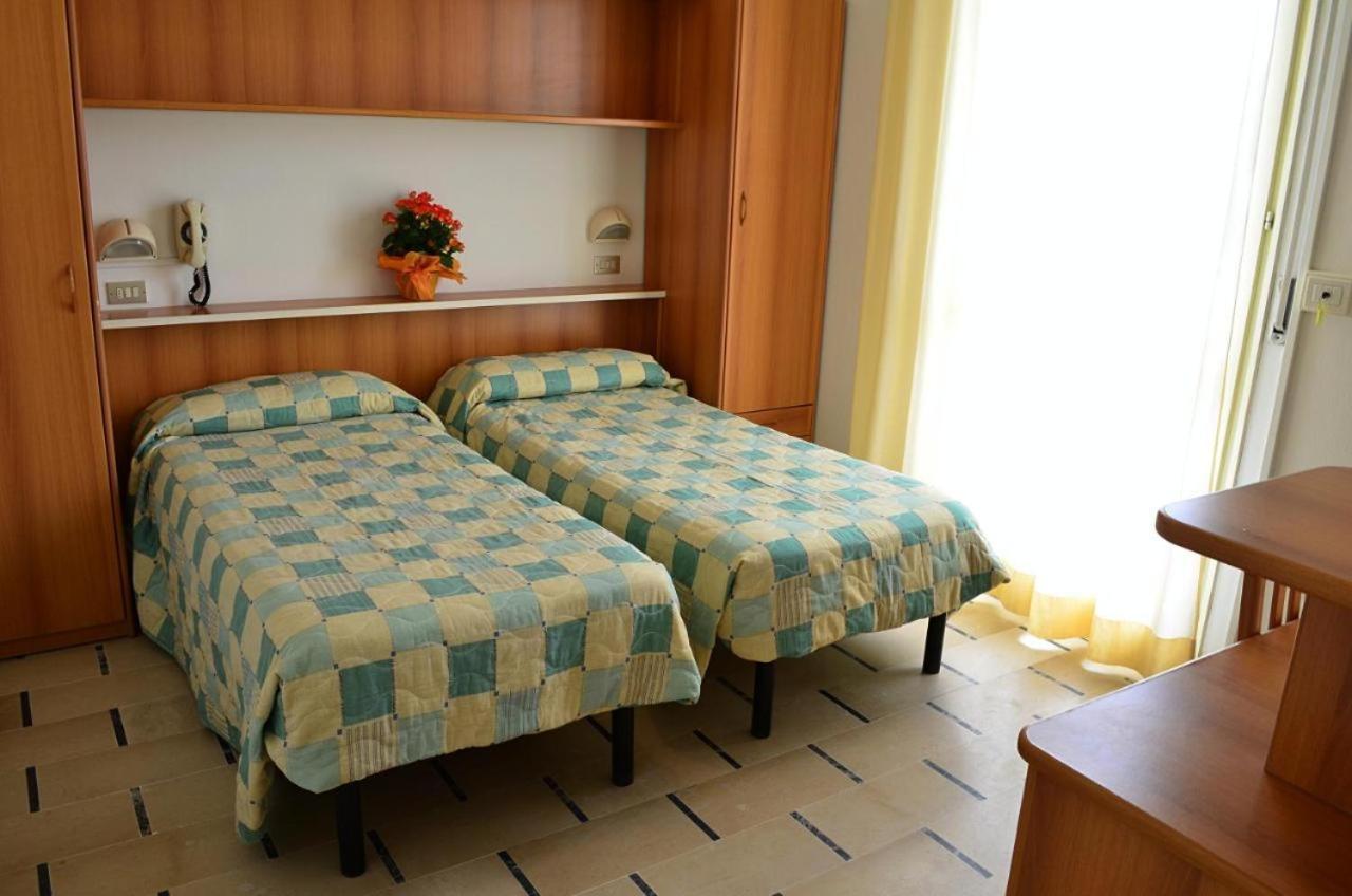 Hotel Zani Cervia Exterior photo