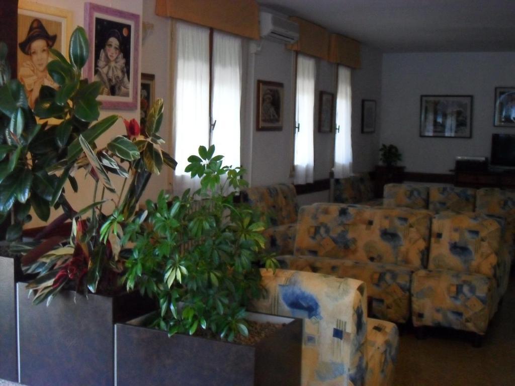 Hotel Zani Cervia Exterior photo