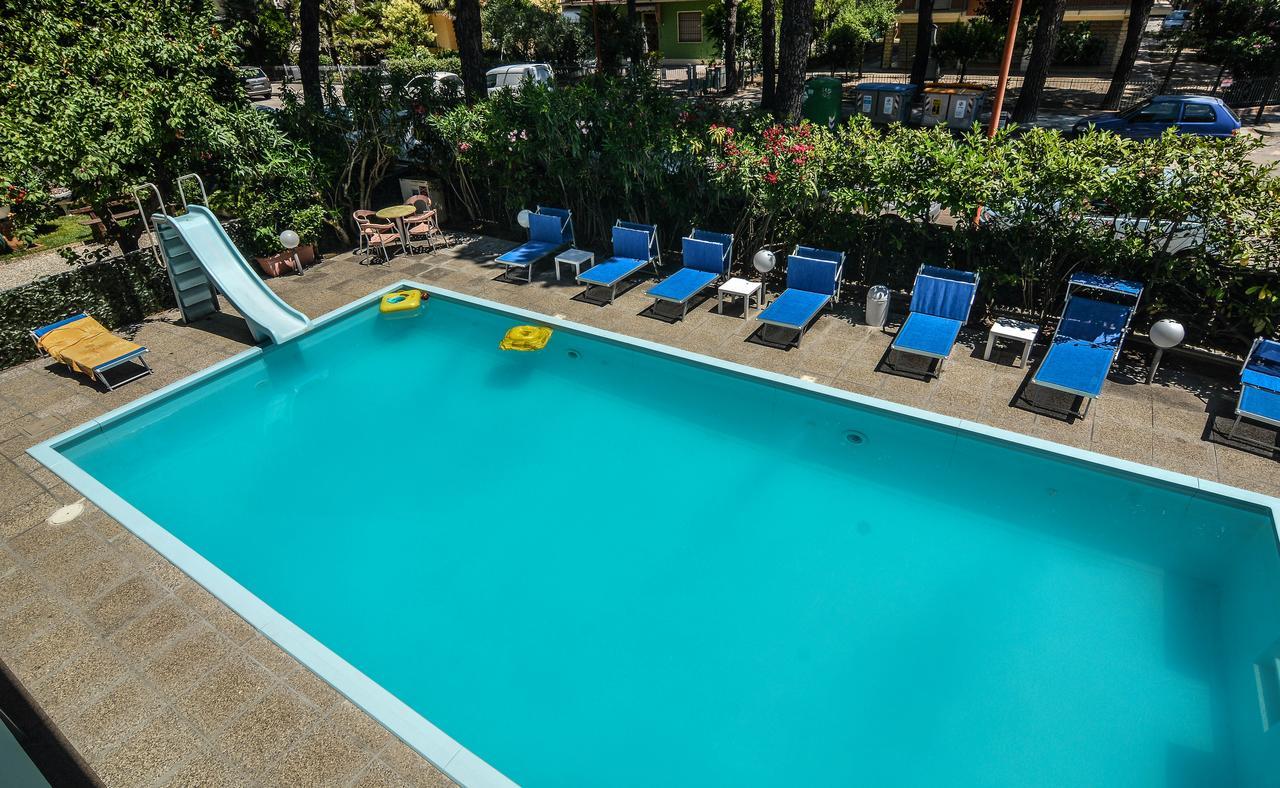 Hotel Zani Cervia Exterior photo
