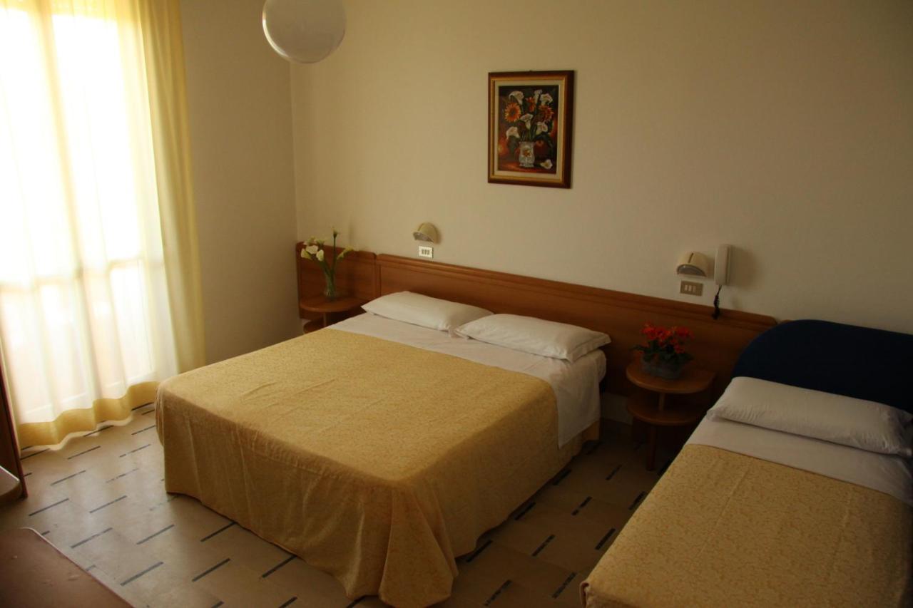Hotel Zani Cervia Exterior photo